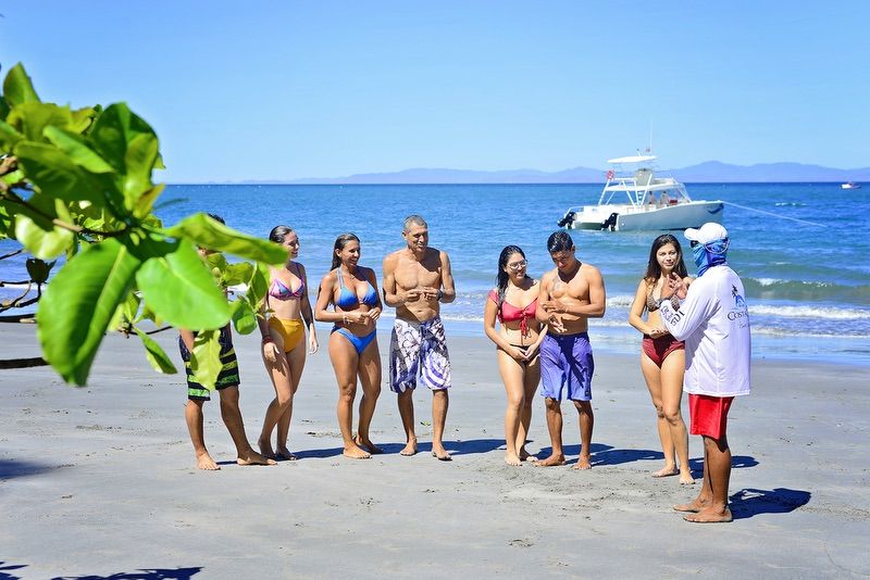 Jaco-Costa-Rica-Party-Boat-Catamaran-Tortuga-Island-Tours-18.jpg
