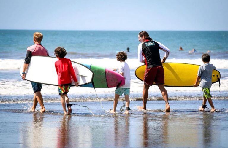 jaco-party-rentals-surf-lessons-tour-6-768x499